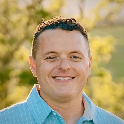 Tanner Linsley picture