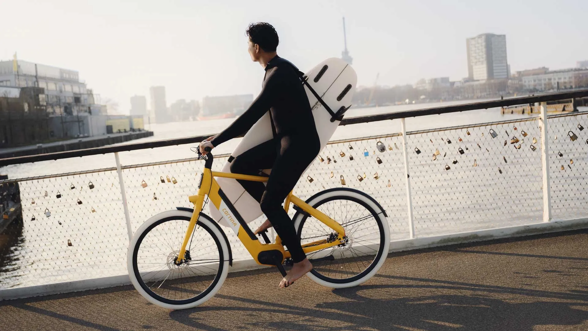 e-blau-website-duurzaamheid-cortina-campagne-niet-iedereen-surf