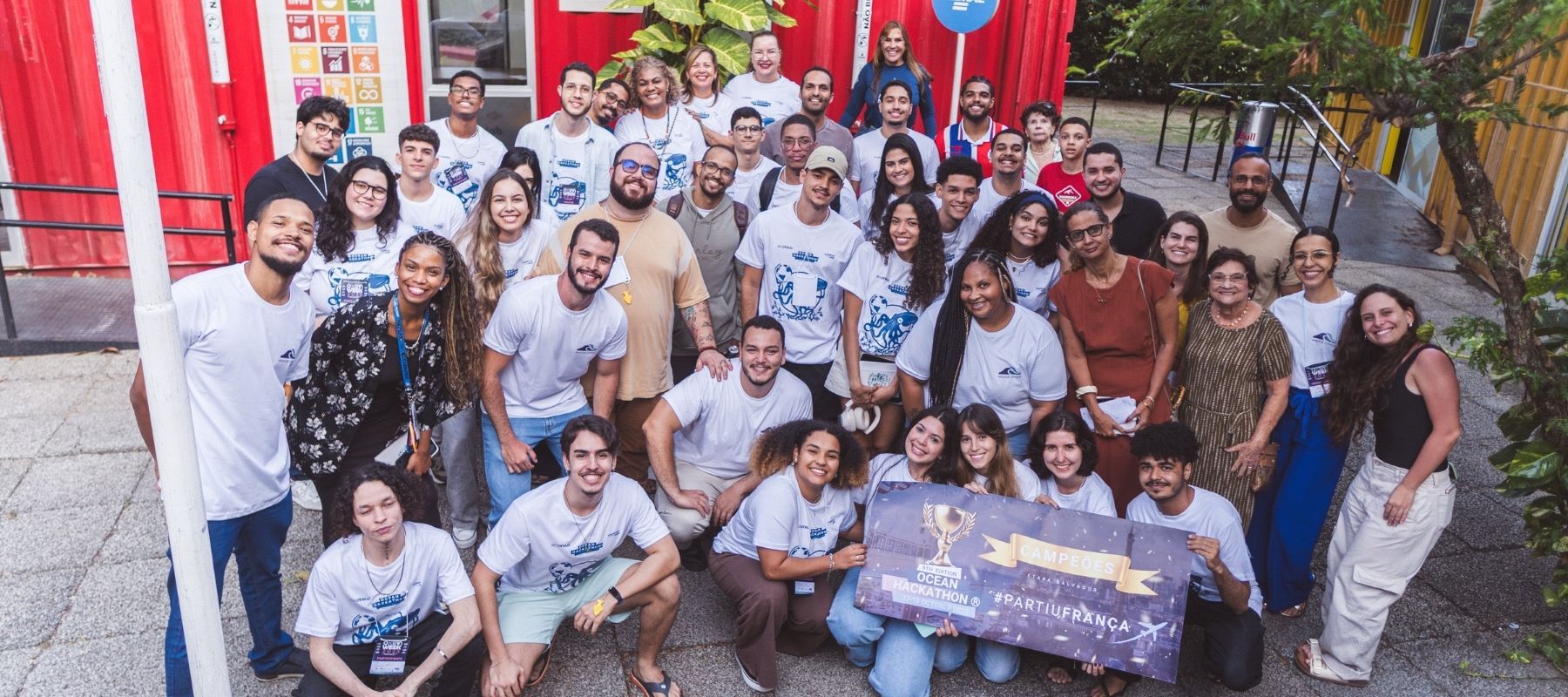 Ocean Hackathon: a 3-day immersive marathon to develop solutions for the ocean, held as part of Oxean Week, the Festival of Ocean Literacy promoted by SOA Salvador / Oxean Hub in Salvador, Bahia.