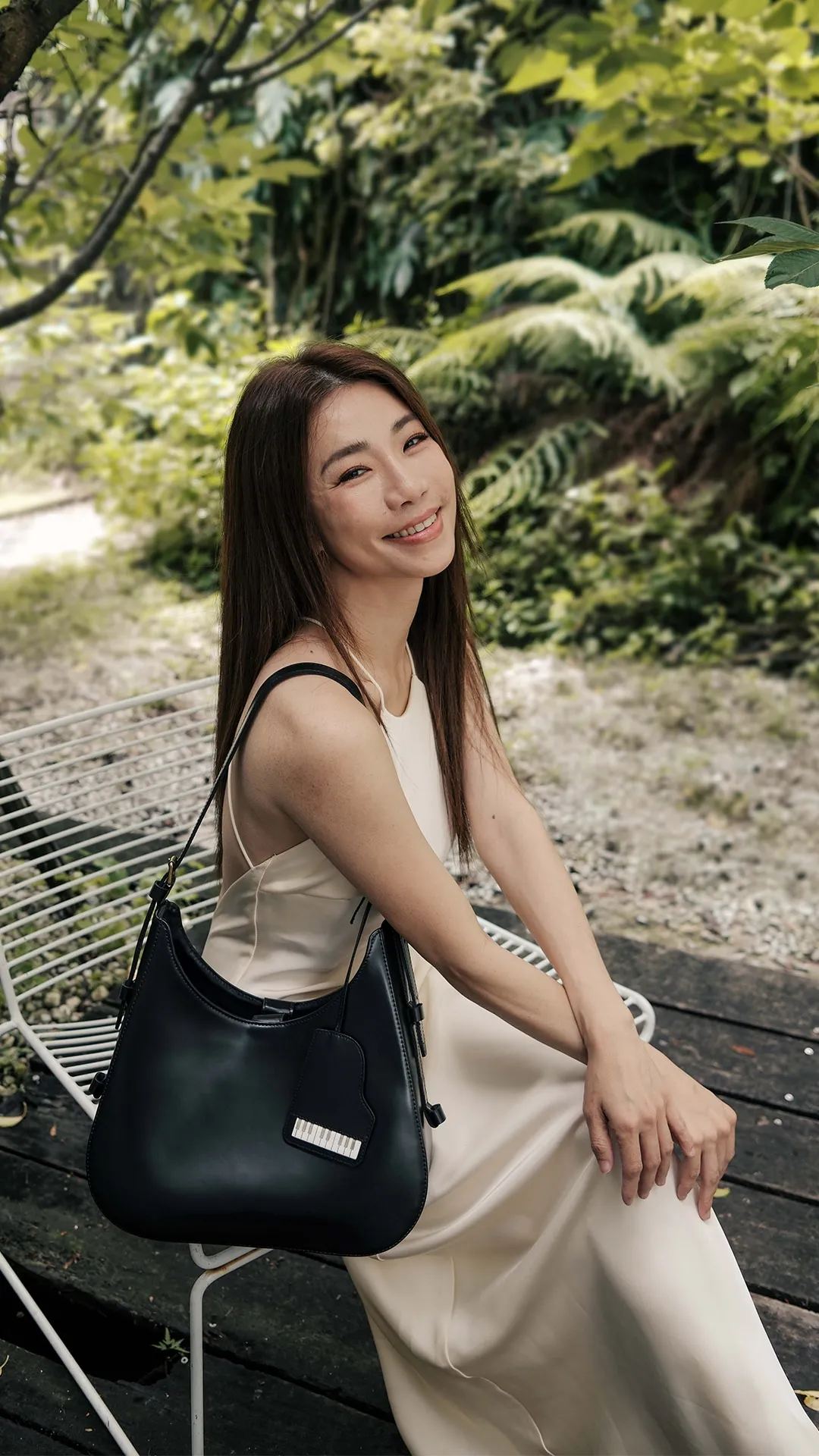 Sunny Small black leather handbag